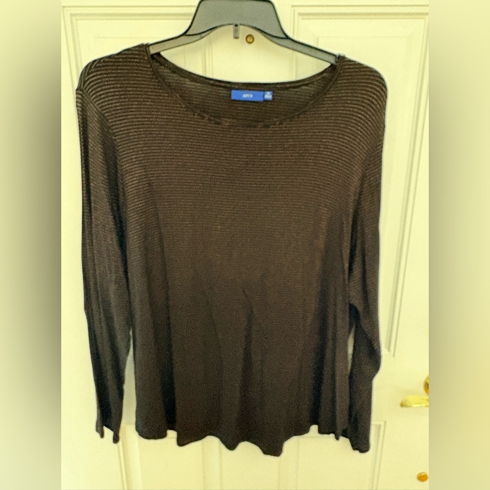 Apt 9 Women’s Black and Gold Long Sleeve Shirt - Size 2X